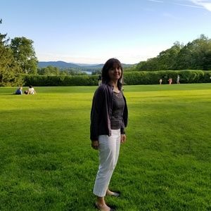 Meet your Posher, Julia